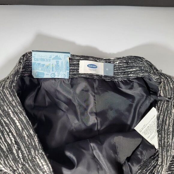 BRAND NEW WOMEN"S OLD NAVY SHORT - Picture 4 of 16